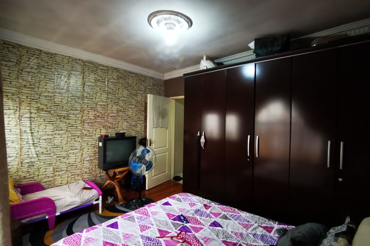 Your Dream Home and Smart Investment Combined – Lenasia Ext 11 - Photo 5
