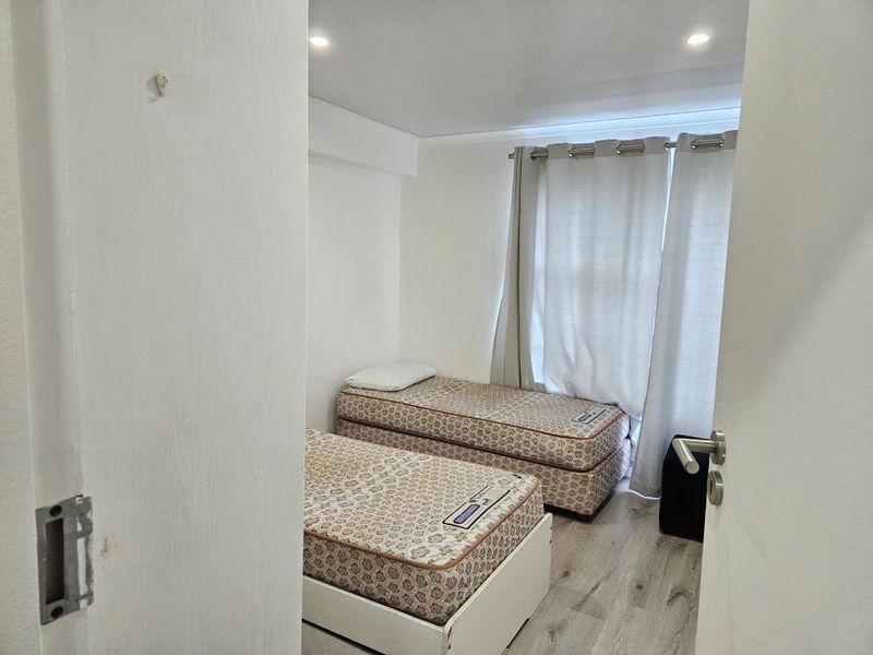 2 Bed, 2 Bathroom Apartment- Sandton - Photo 6