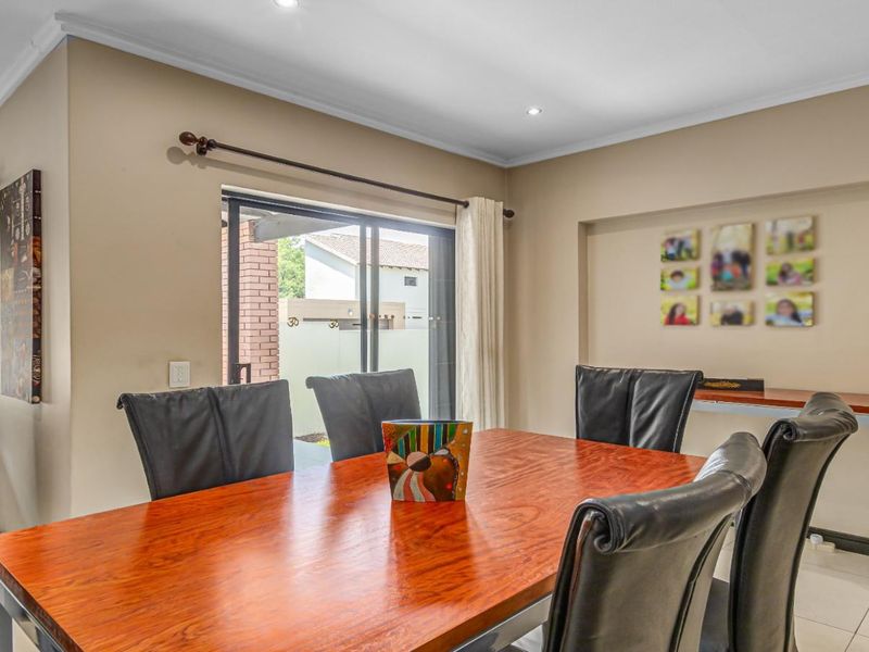 Modern 3-Bedroom Simplex In A Secure Kyalami Willaway - Photo 5