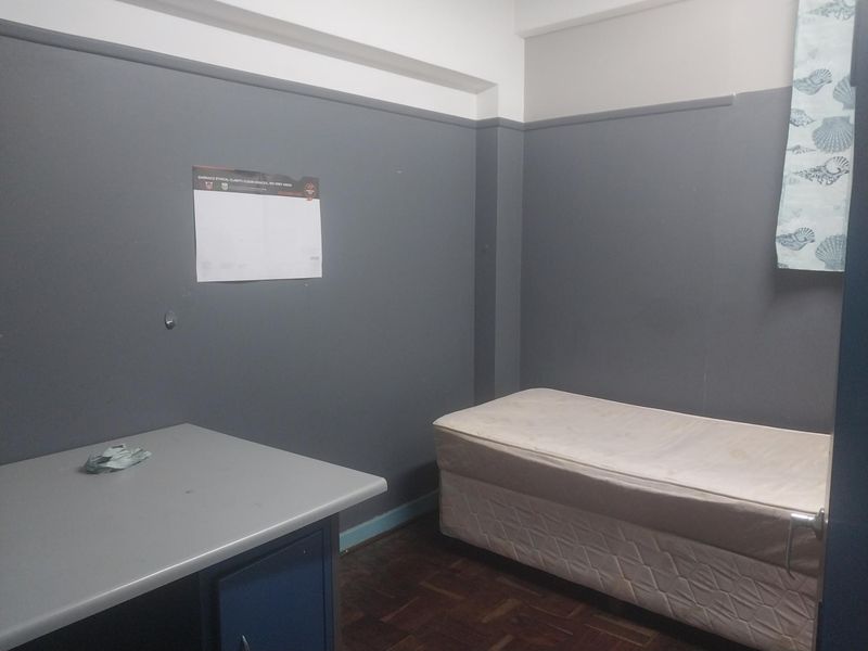 Apartment For Sale In Johannesburg - Photo 5