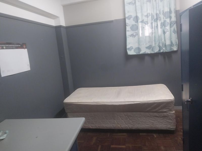 Apartment For Sale In Johannesburg - Photo 6