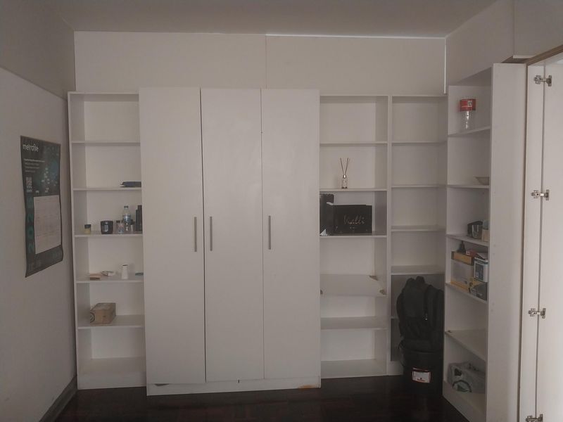 Apartment For Sale In Johannesburg - Photo 3