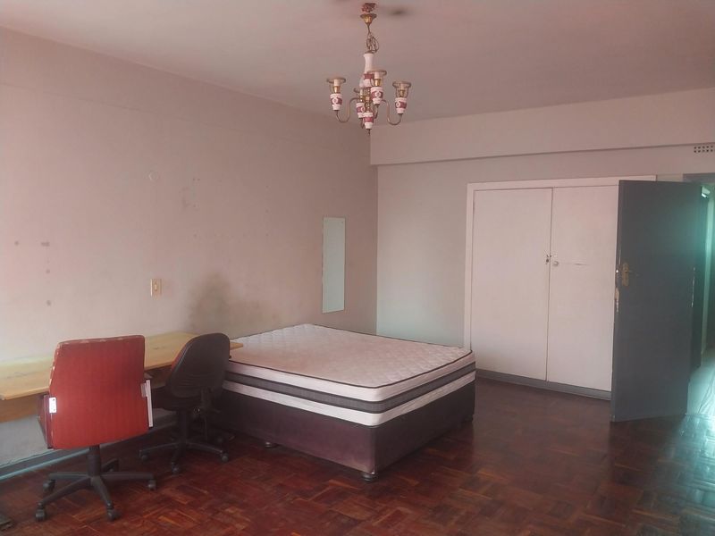 Apartment For Sale In Johannesburg - Photo 9