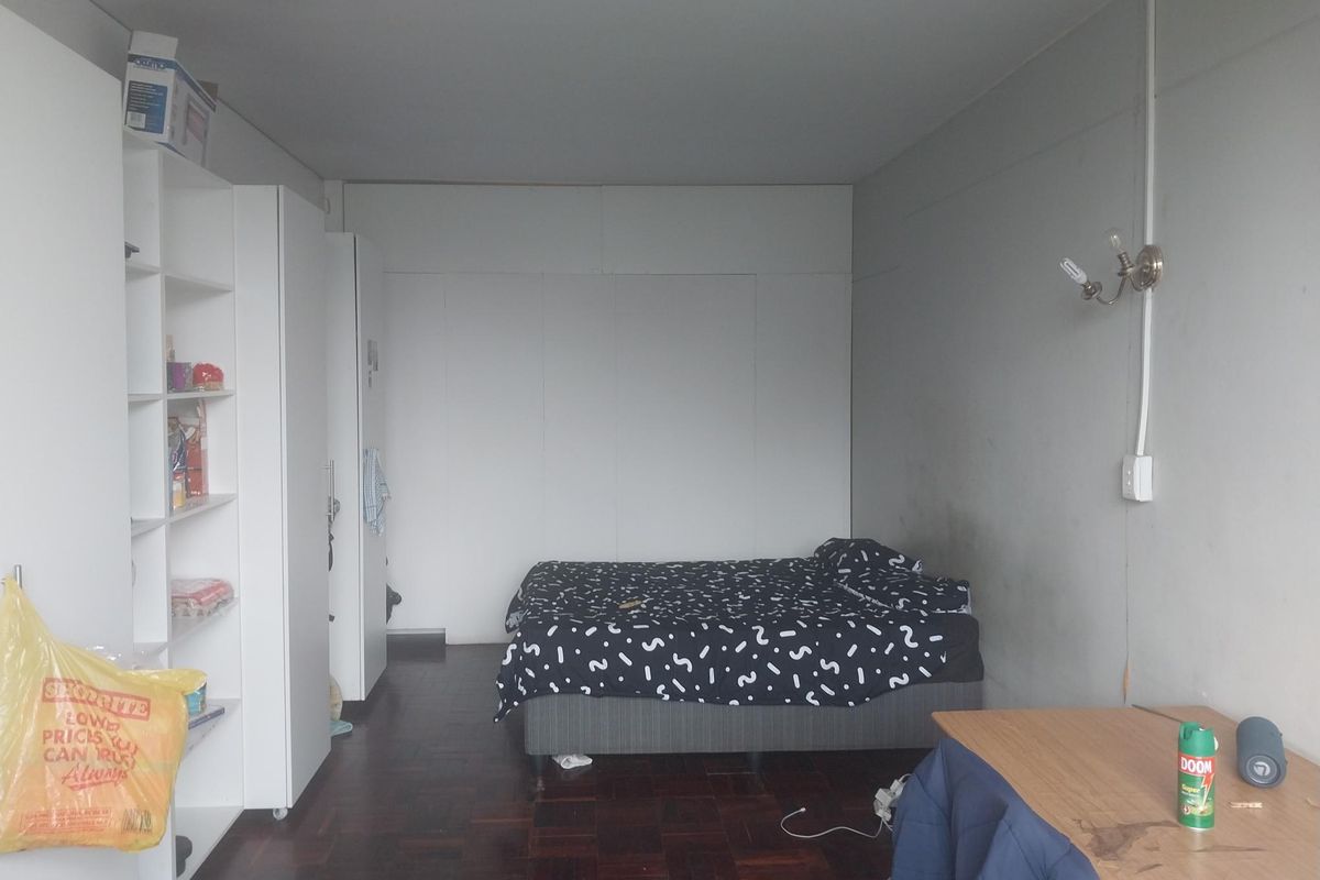 Apartment For Sale In Johannesburg - Photo 5