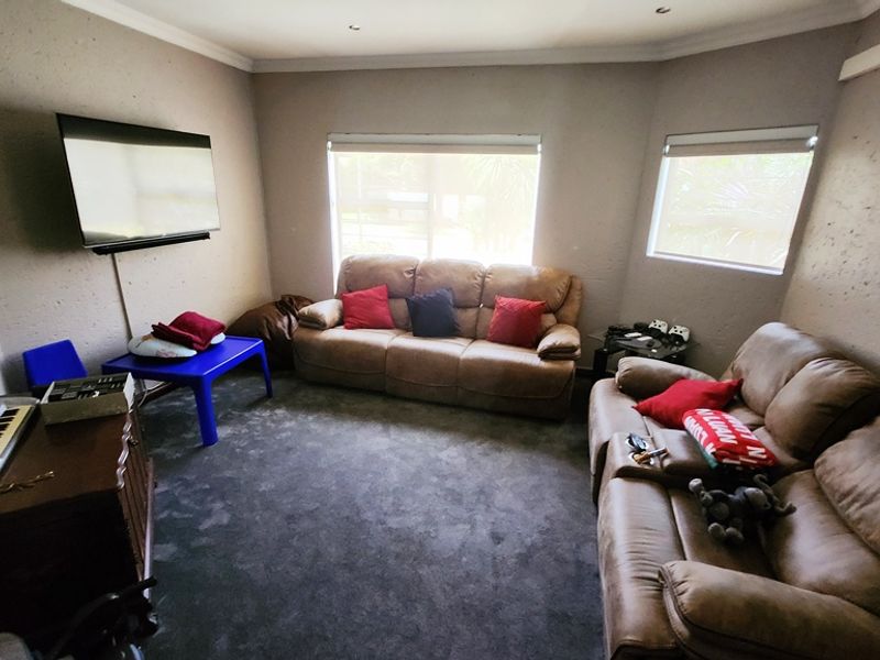 LOCATION! ENTERTAINERS DREAM!!! - Photo 9