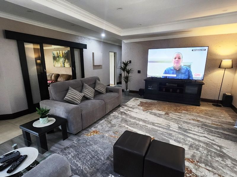 LOCATION! ENTERTAINERS DREAM!!! - Photo 8