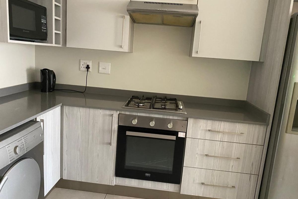 Spacious Furnished 2-Bedroom, Apartment To Let on 92 On New  in Midrand - Photo 2