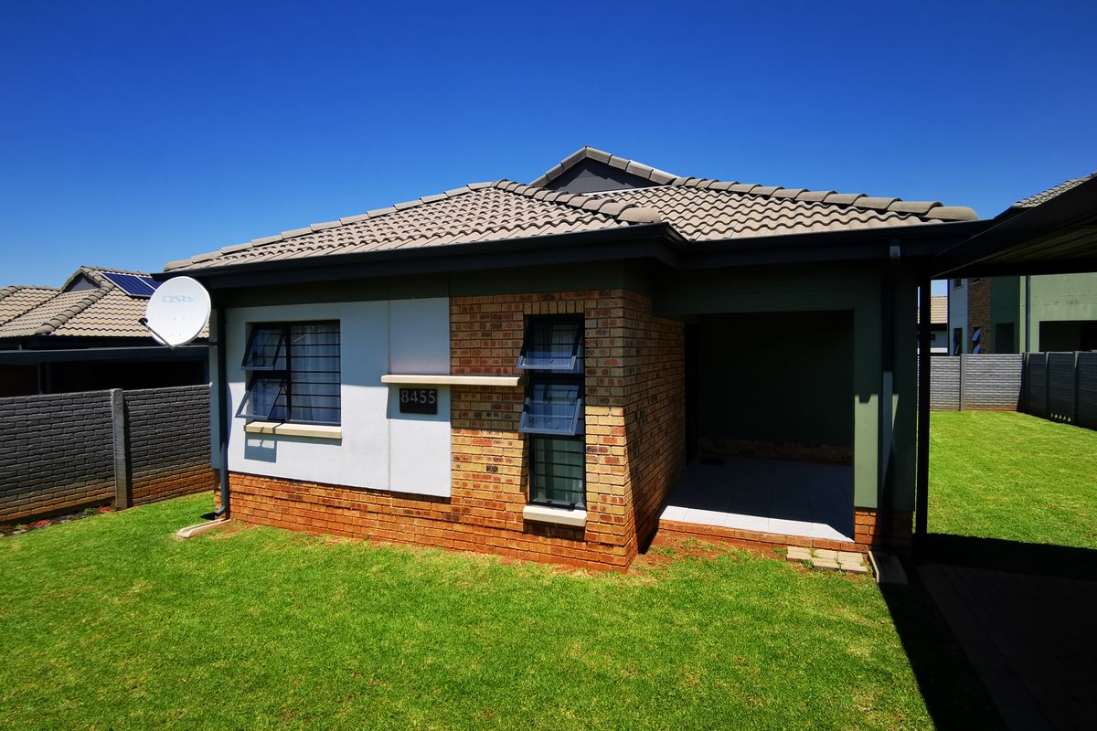 Secure, Low-Maintenance Family Living - Photo 3