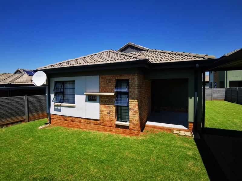 Secure, Low-Maintenance Family Living - Photo 3
