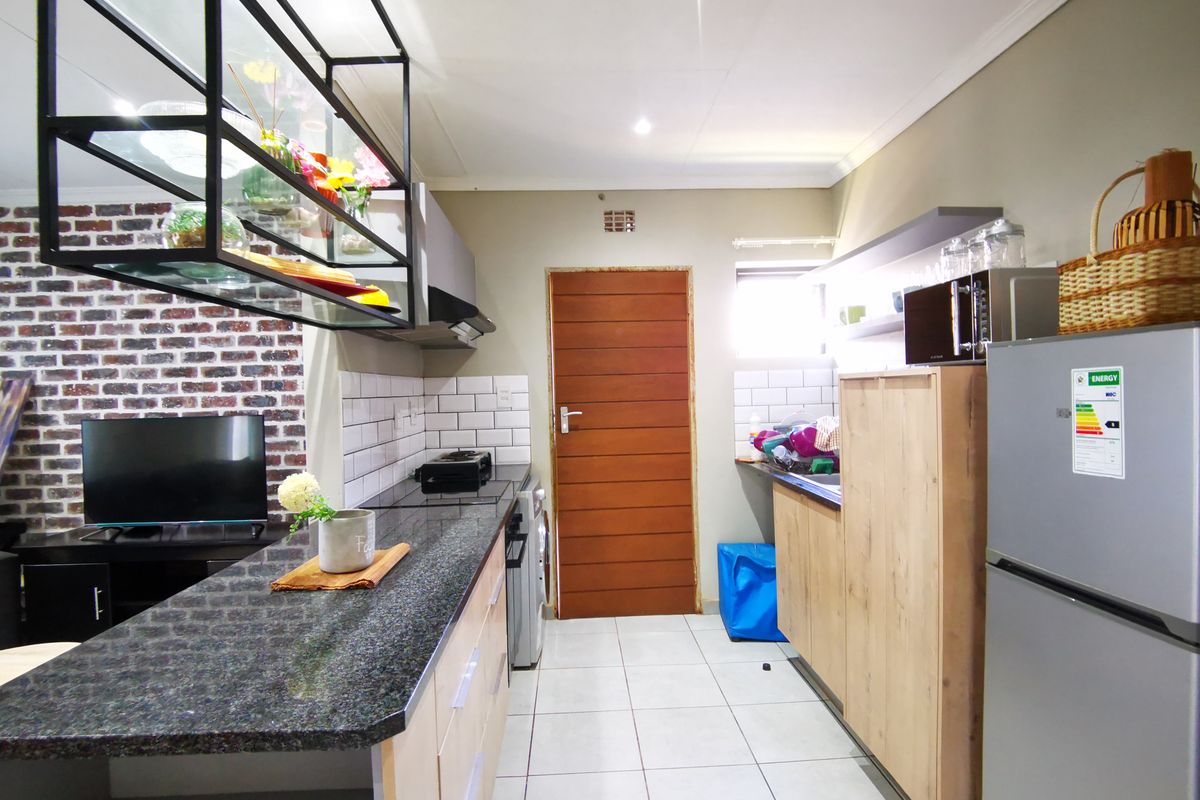 Secure, Low-Maintenance Family Living - Photo 5