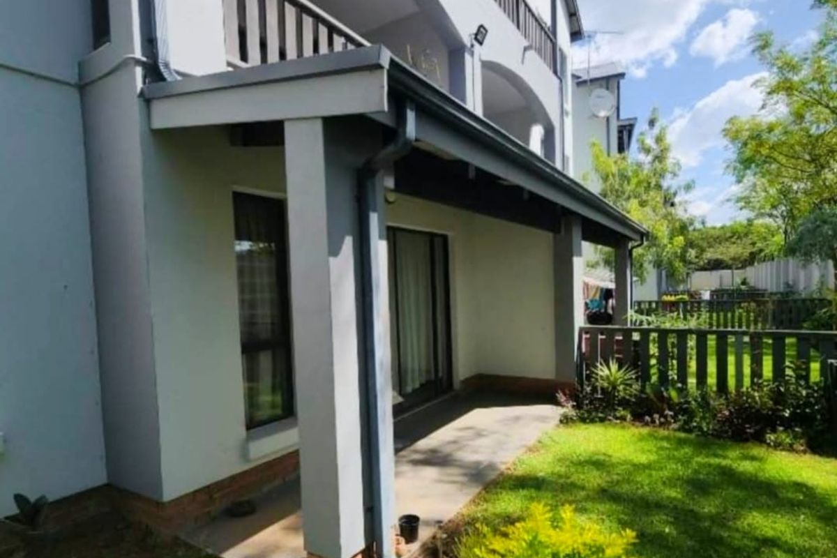 Welcome Home to Your Dream Apartment in Fourways, Sandton! - Photo 2
