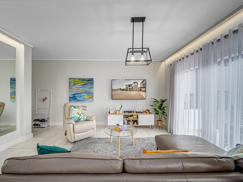 Not Your Average Apartment at The Polofields - Photo 4