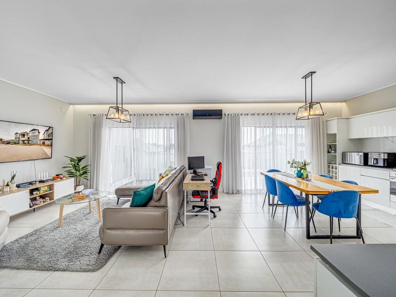 Not Your Average Apartment at The Polofields - Photo 5