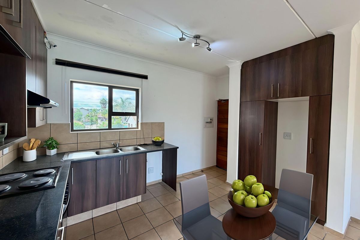 Stunning 2-bedroom apartment for sale in Barbeque Downs, Midrand—modern living in a prime location! - Photo 2