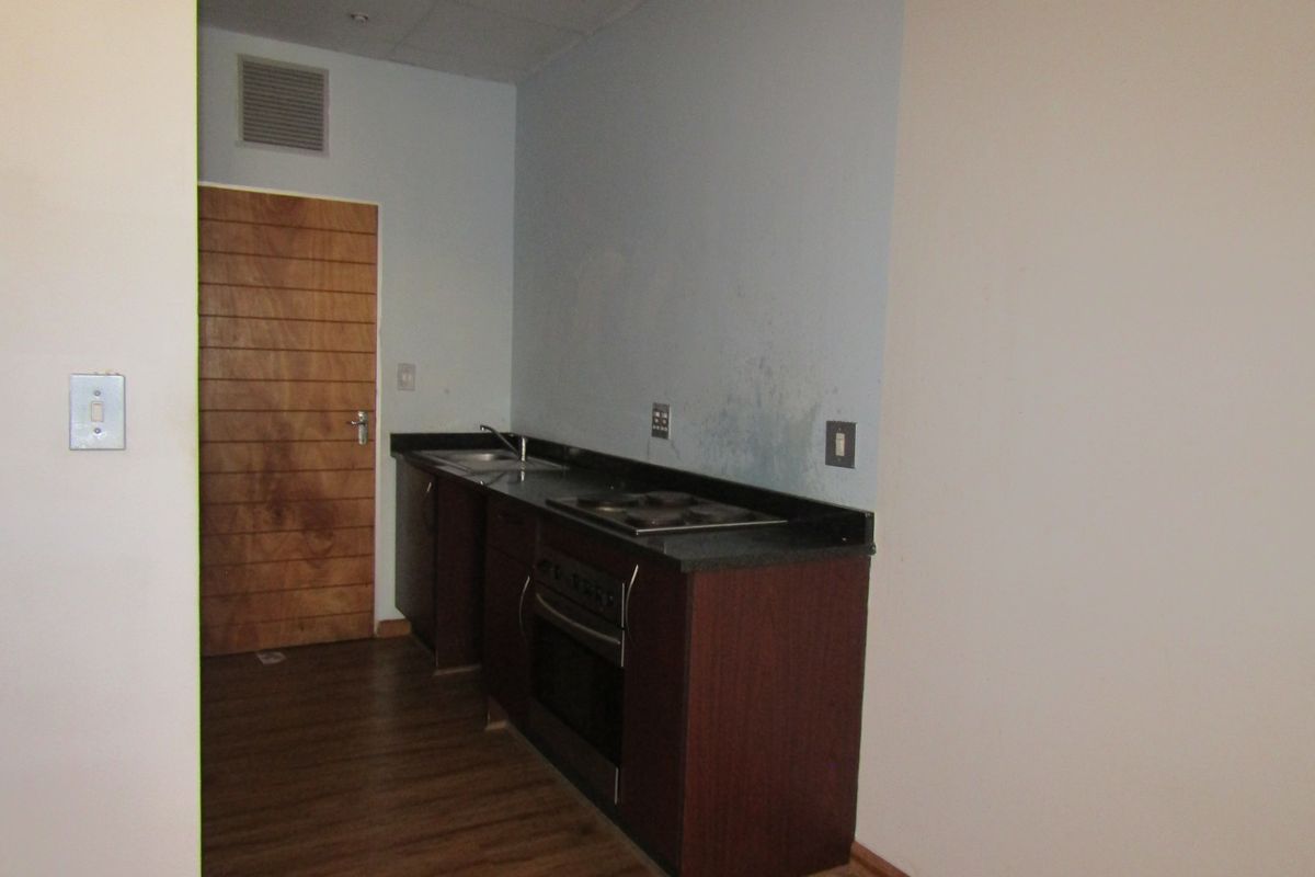 BARGAIN: RENT EXCLUDES WATER AND ELECTRICITY!!! - Photo 5