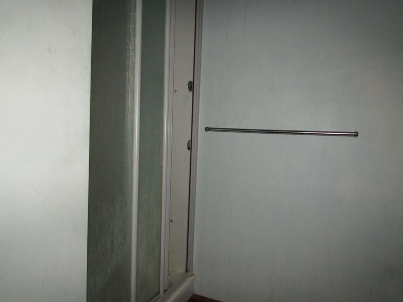 BARGAIN: RENT EXCLUDES WATER AND ELECTRICITY!!! - Photo 8