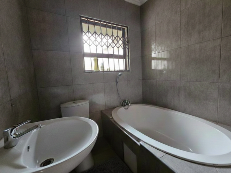 House for sale Seralla view - Photo 8