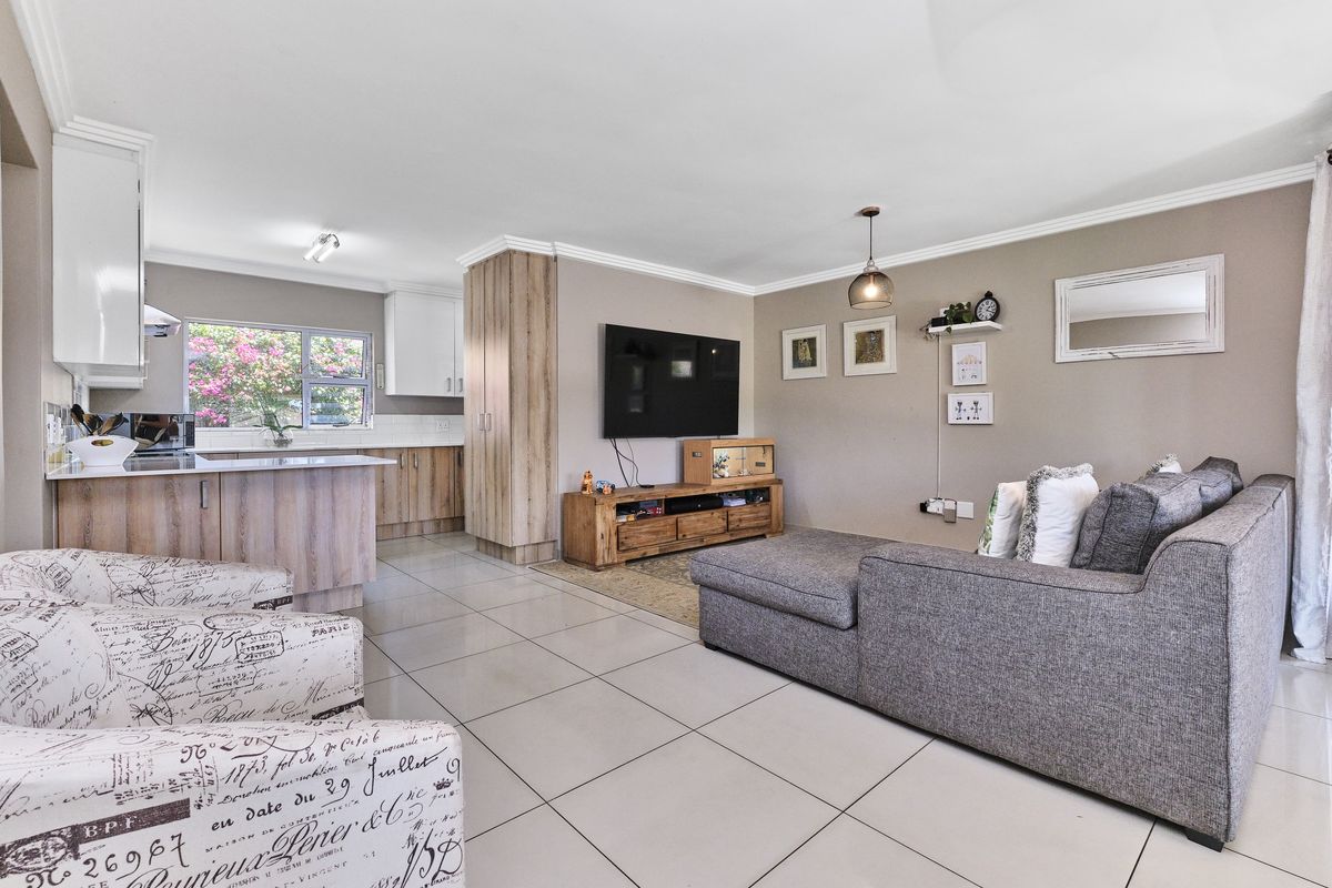 Stunning 3-bedroom house for sale in Woodlands Estate Barbeque Downs, - Photo 5