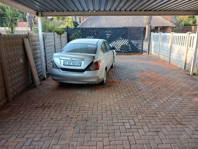 Fixer Upper in Witpoortjie - Photo 3