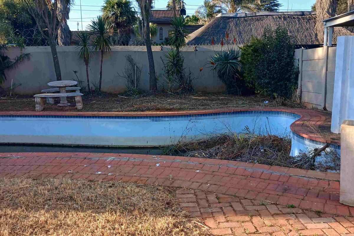 Fixer Upper in Witpoortjie - Photo 4