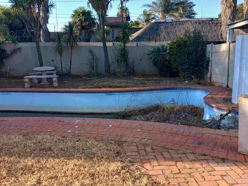 Fixer Upper in Witpoortjie - Photo 4