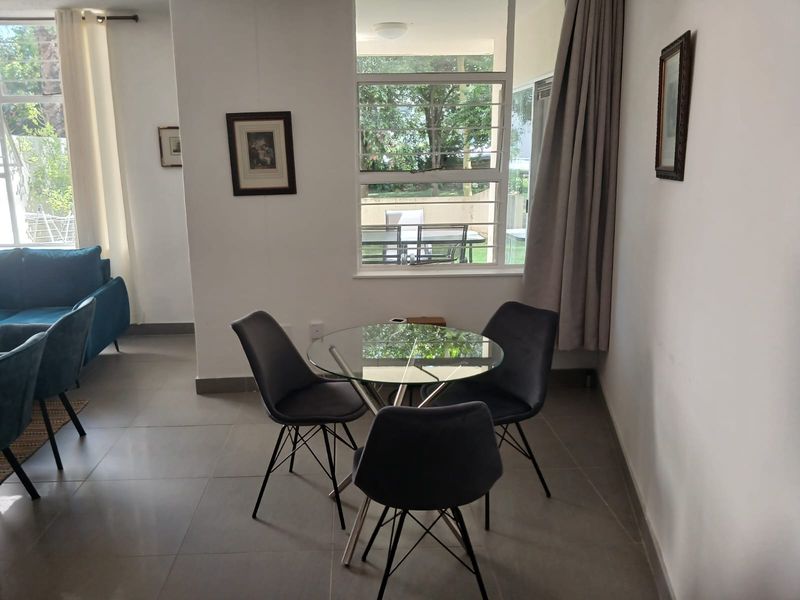 Stunning 2-bedroom furnished apartment to let in Sandhurst, Sandton — North Facing! - Photo 10