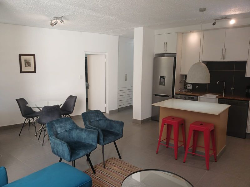 Stunning 2-bedroom furnished apartment to let in Sandhurst, Sandton — North Facing! - Photo 6