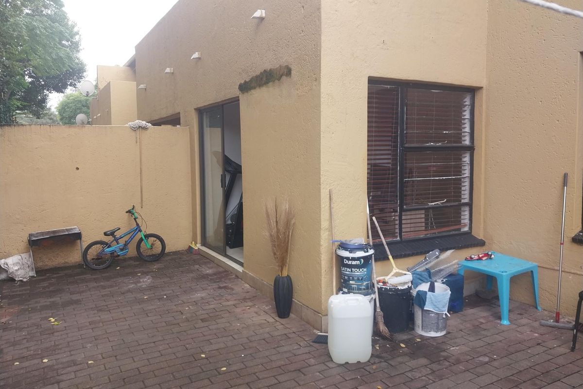 Apartment For Sale In Randburg - Photo 5