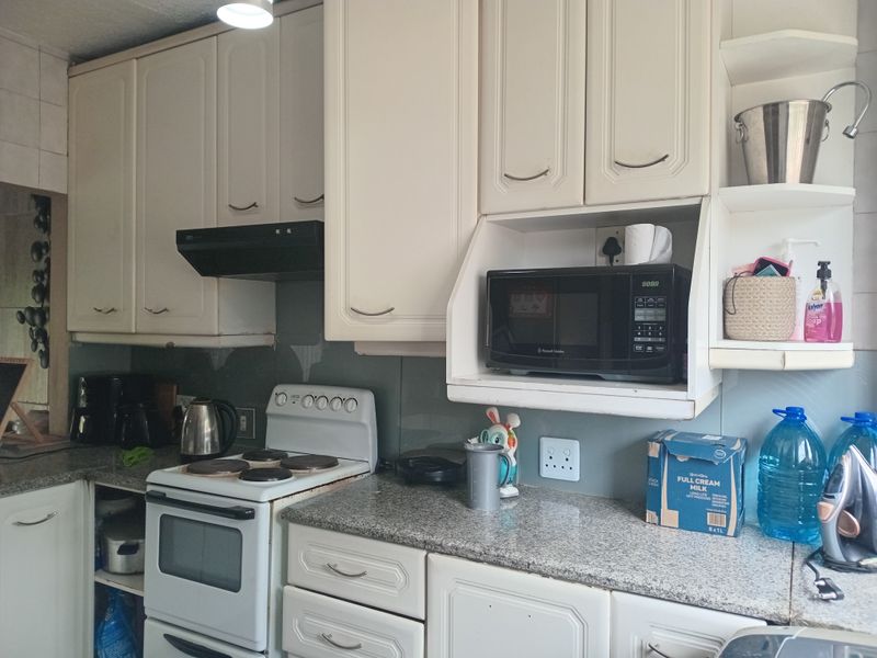 Duplex Townhouse For Sale - Photo 8