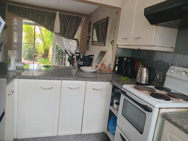 Duplex Townhouse For Sale - Photo 9