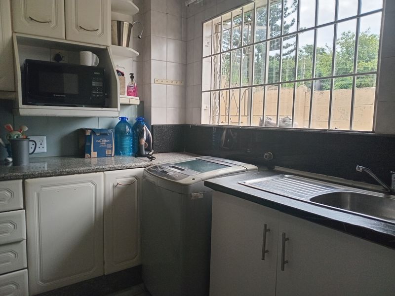 Duplex Townhouse For Sale - Photo 10