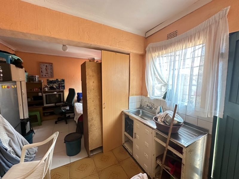 House For Sale In Johannesburg - Photo 6