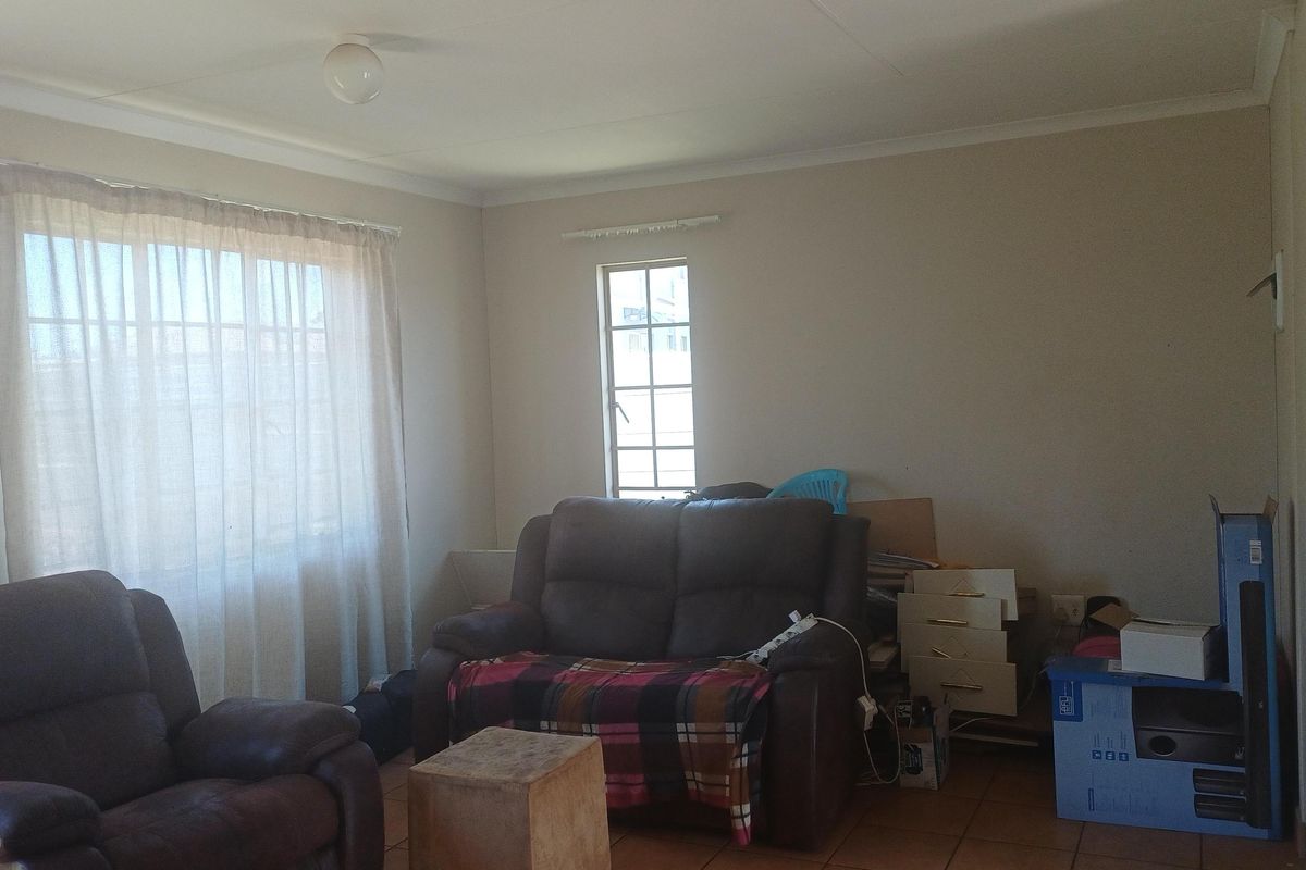 Freehold For Sale In Alberton - Photo 5
