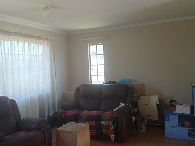 Freehold For Sale In Alberton - Photo 5