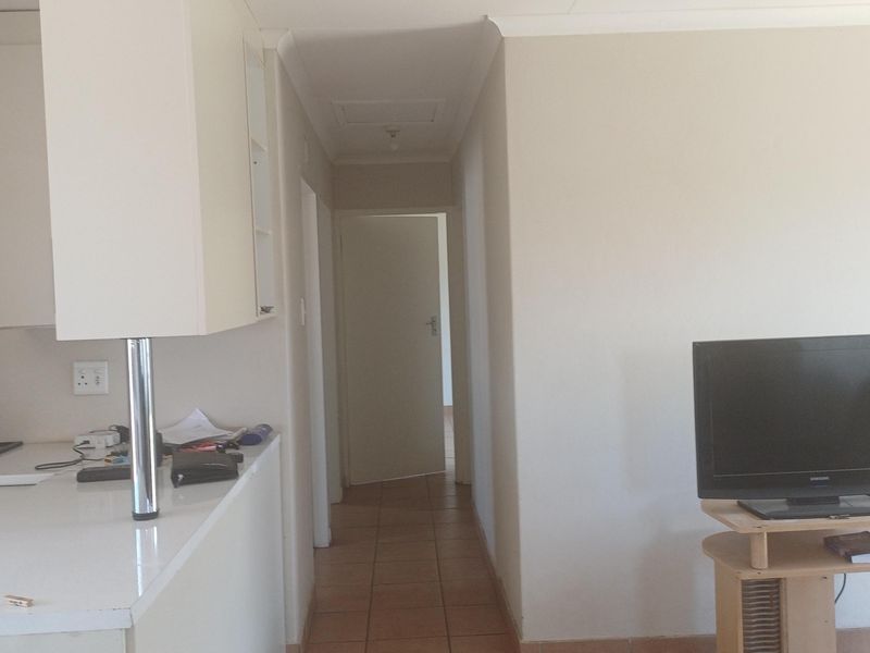 Freehold For Sale In Alberton - Photo 4