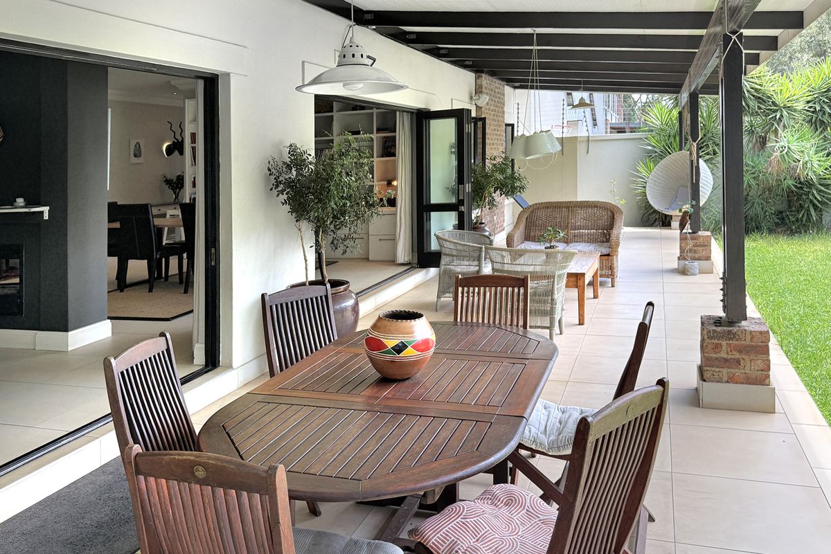 FARM-STYLE HOUSE IN DEVONSHIRE ENCLOSURE - Photo 5