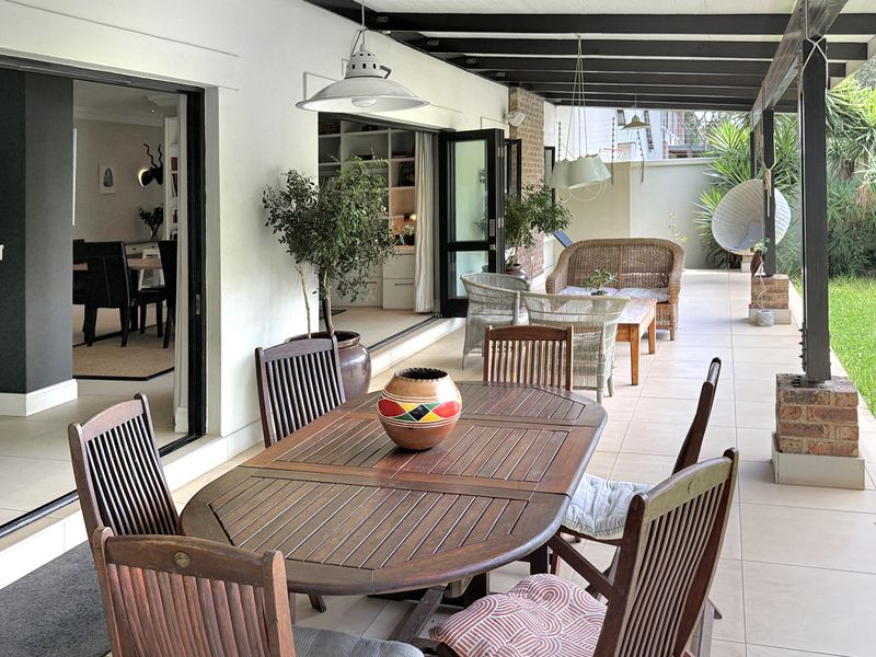 FARM-STYLE HOUSE IN DEVONSHIRE ENCLOSURE - Photo 5