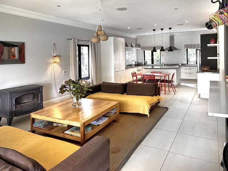 FARM-STYLE HOUSE IN DEVONSHIRE ENCLOSURE - Photo 9