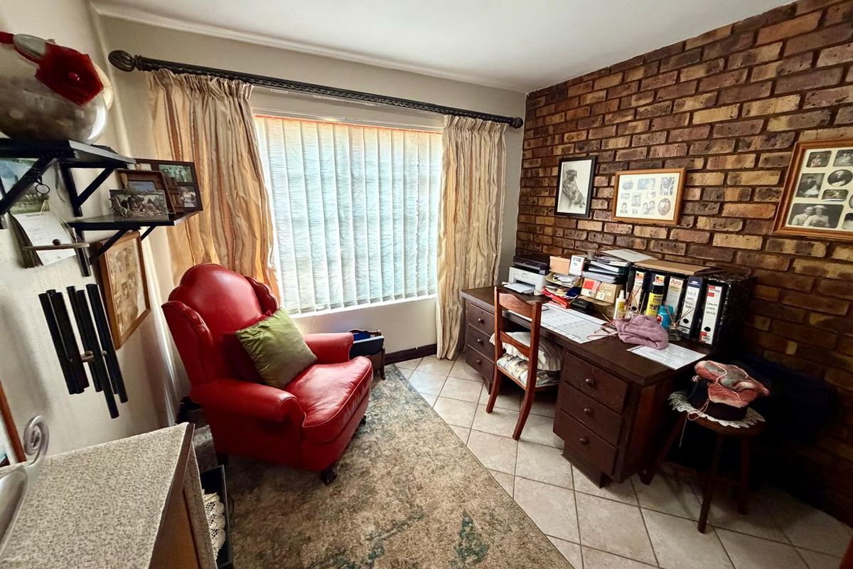 Sought After Boomed-Off Area! - Photo 5