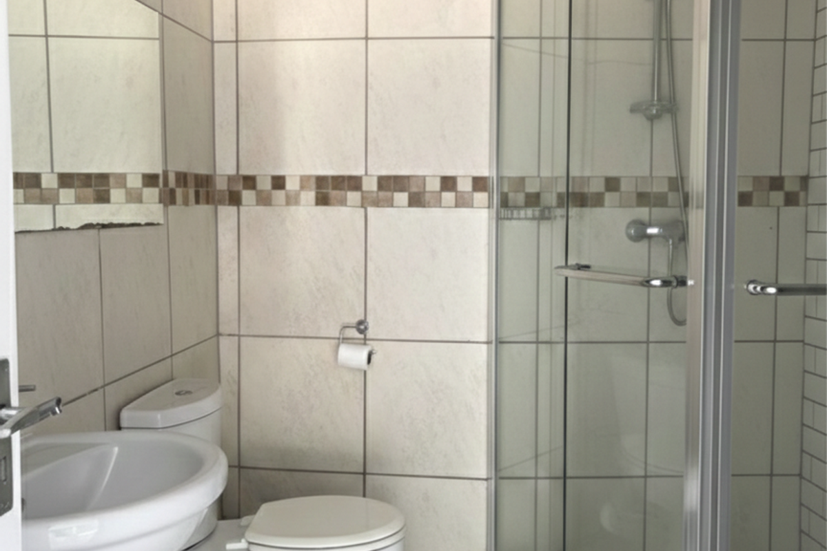 The Perfect Hideaway: Private 2-Bed Cottage with Secure Parking - Photo 5