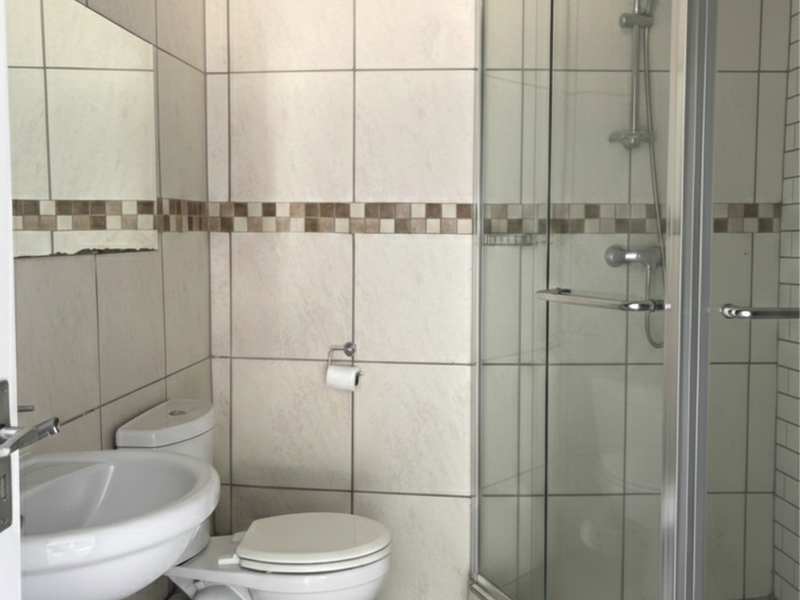 The Perfect Hideaway: Private 2-Bed Cottage with Secure Parking - Photo 5