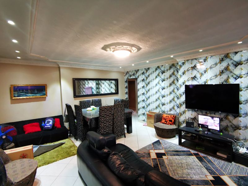 Modern Comfort Meets Suburban Serenity: Your Forever Home in Lenasia Ext 11 - Photo 3