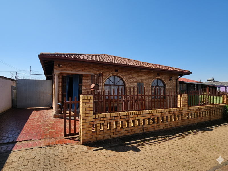 Modern Comfort Meets Suburban Serenity: Your Forever Home in Lenasia Ext 11 - Photo 2