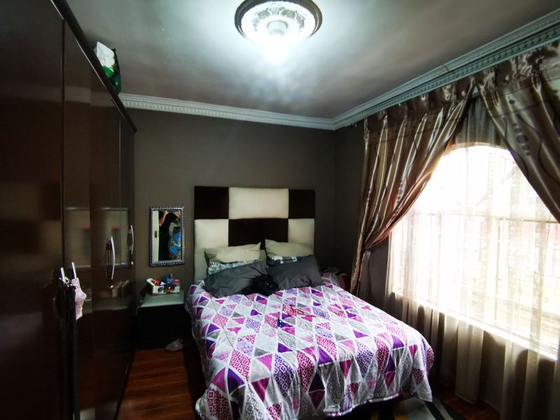 Modern Comfort Meets Suburban Serenity: Your Forever Home in Lenasia Ext 11 - Photo 6