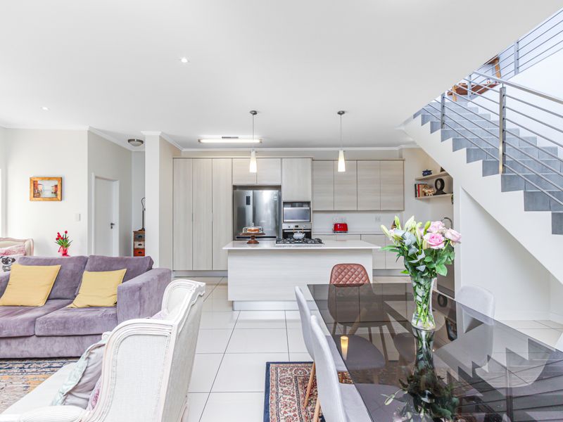 Cluster For Sale In Sandton - Photo 3