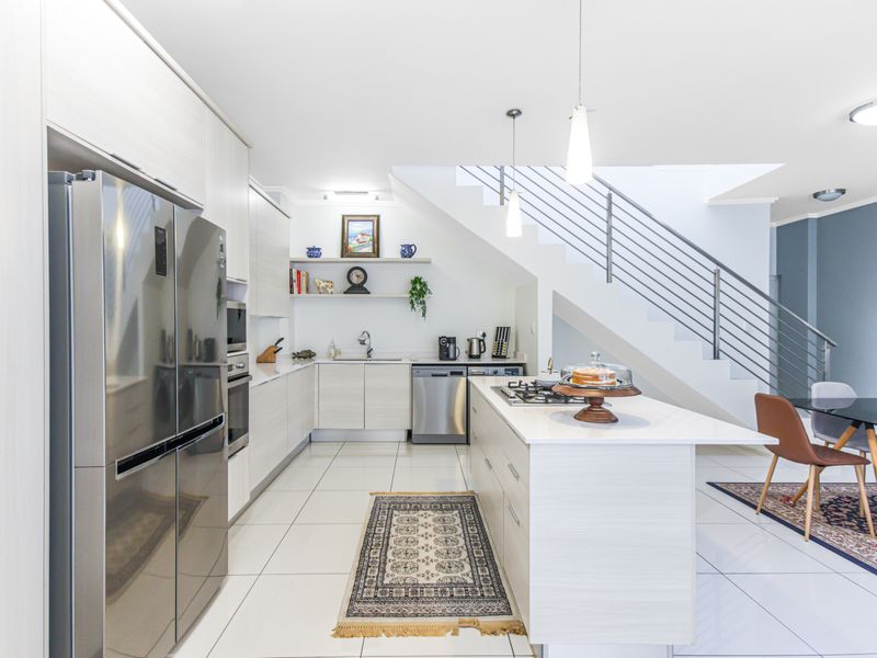 Cluster For Sale In Sandton - Photo 2