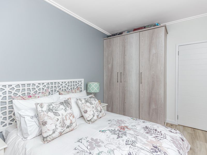 Cluster For Sale In Sandton - Photo 8