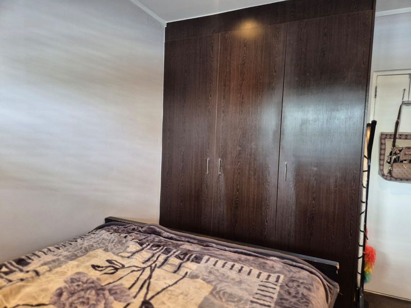 Incredible 2 Bedroom 2 Bath Apartment available for sale in Safe Complex in Rivonia - Photo 7