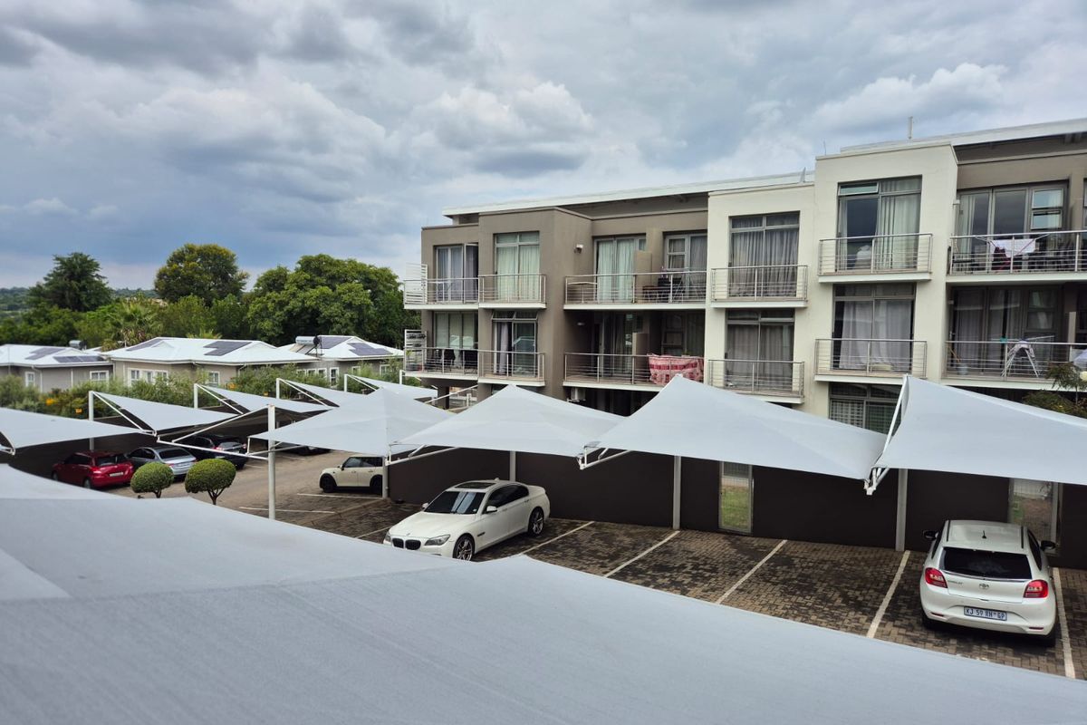Incredible 2 Bedroom 2 Bath Apartment available for sale in Safe Complex in Rivonia - Photo 2