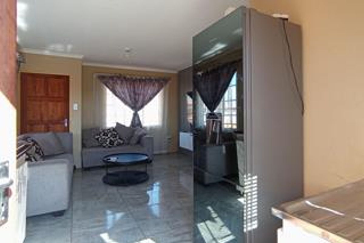 3 Bedroom House for sale in Klerksoord - Photo 2